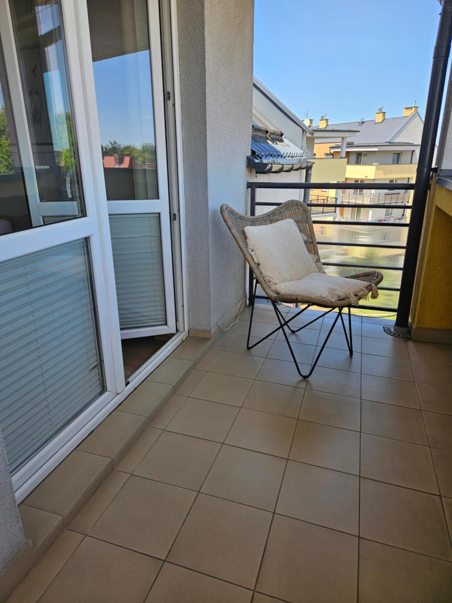 Platinum Apartment *